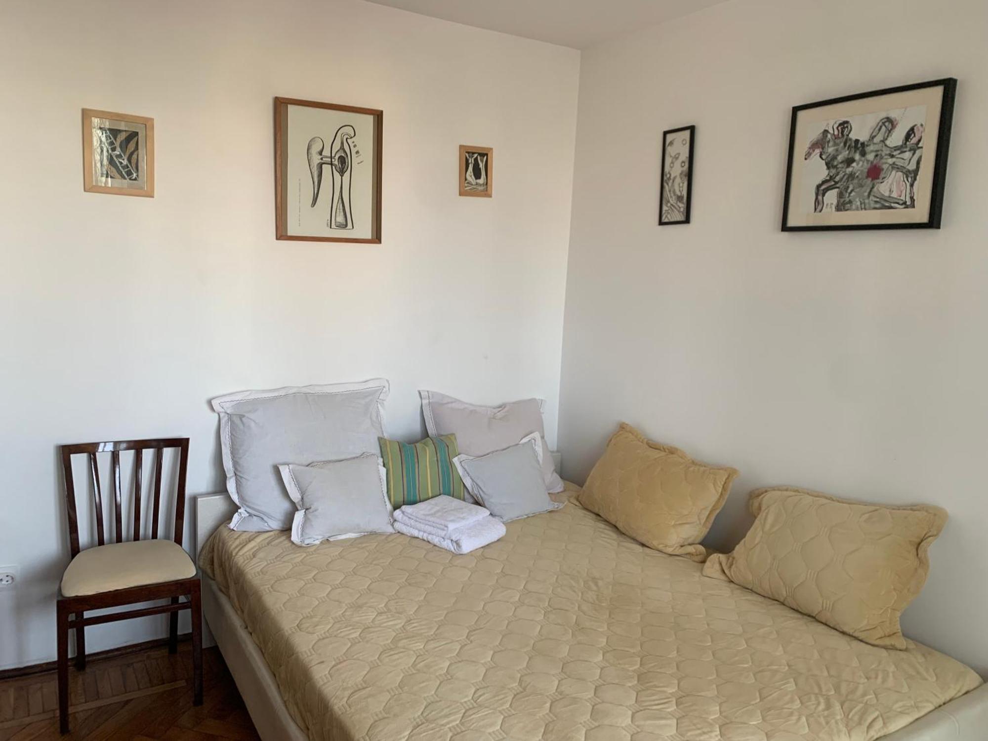 公寓 Charming Flat With Winter Garden Blending Classical Elegance And Modern Comfort *